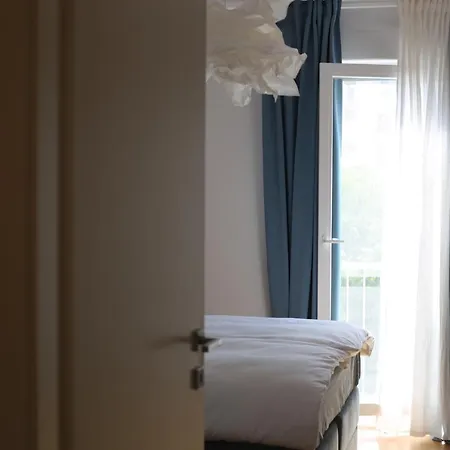 Mint Apartment Split